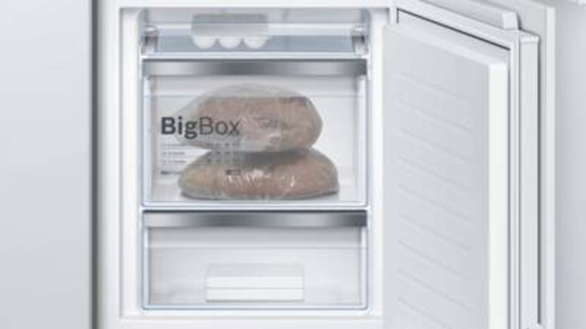 Bosch KIF86PFE0  Einbau-Kühl-Gefrier-Kombination mit