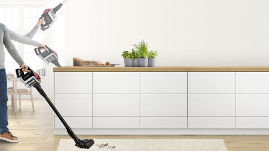 Bosch BSS81POW1  Akkustaubsauger Unlimited 8 ProPower Schwarz