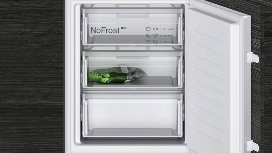 Siemens KI86NVSE0 Einbau-Kühl-Gefrier-Kombination mit Gefrierbereich unten, Nofrost, Schleppscharnier
