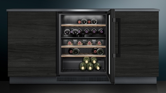 Siemens KU21WAHG0 Weinlagerschrank Schwarz 108l für 44 Flaschen à 0.75l 