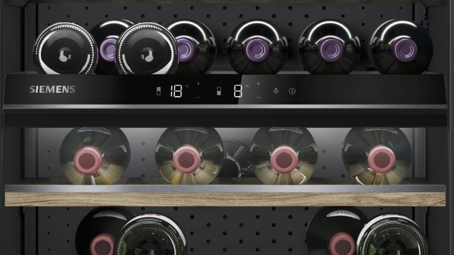 Siemens KU21WAHG0 Weinlagerschrank Schwarz 108l für 44 Flaschen à 0.75l 