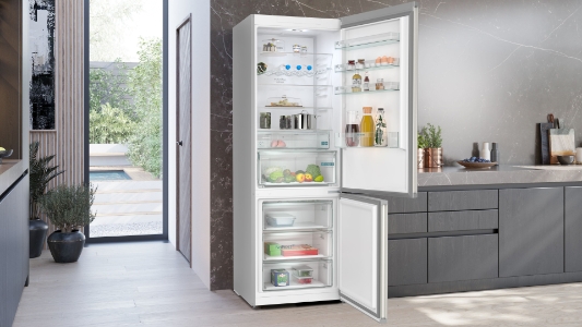 Siemens KG49NXIBF Kühl-Gefrierkombi Stand Edelstahl NoFrost antiFingerprint