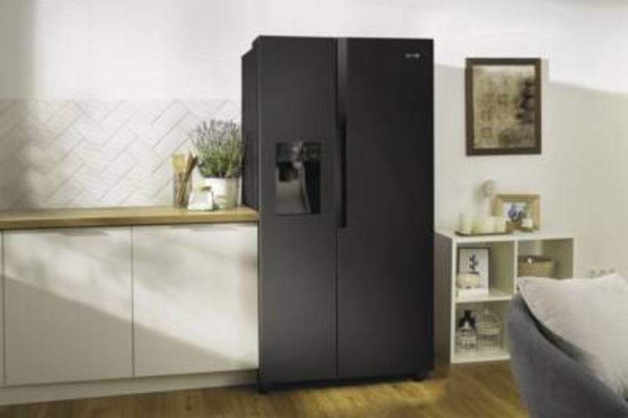Gorenje NRS9EVB Side by Side Schwarz Nofrost mit Wassertank Wasser- und Eiswürfelspender mit Crushed-Ice-Funktion