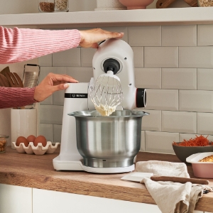 Bosch MUMS2EW00 Küchenmaschine Edelstahl-Weiss Edelstahl-Schüssel 3,8 L