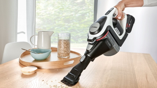 Bosch BSS825ALL Unlimited Gen2 Akku-Staubsauger Weiß 