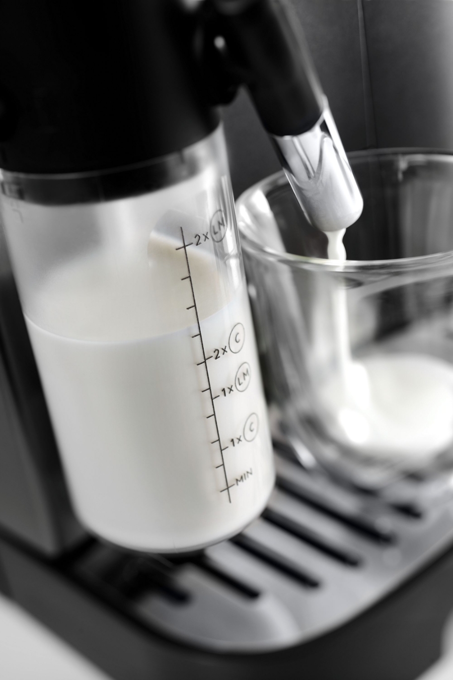 De´Longhi ECAM 290.81.TB Magnifica Evo Kaffeevollautomat 