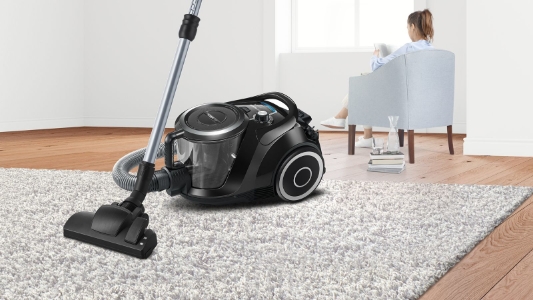 Bosch BGC41XSIL Beutelloser Bodenstaubsauger schwarz  