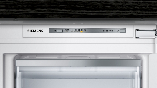 Siemens GI11VADE0 iQ500 Einbau-Gefrierschrank Flachscharnier Softeinzug 71.2 x 55.8 cm