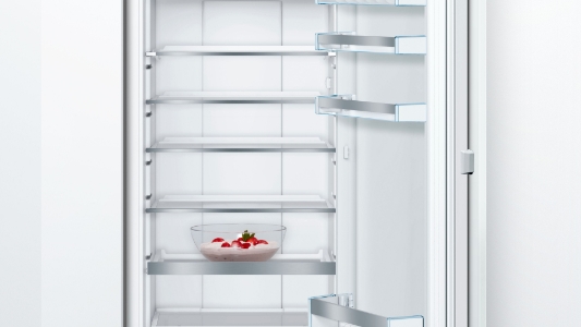 Bosch KIF82PFE0 Serie 8  Einbau-Kühlschrank mit Gefrierfach  Festtür