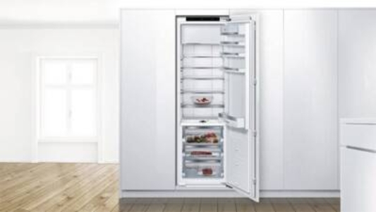 Bosch KIF82PFE0 Serie 8  Einbau-Kühlschrank mit Gefrierfach  Festtür