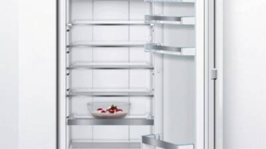 Bosch KIF82PFE0 Serie 8  Einbau-Kühlschrank mit Gefrierfach  Festtür