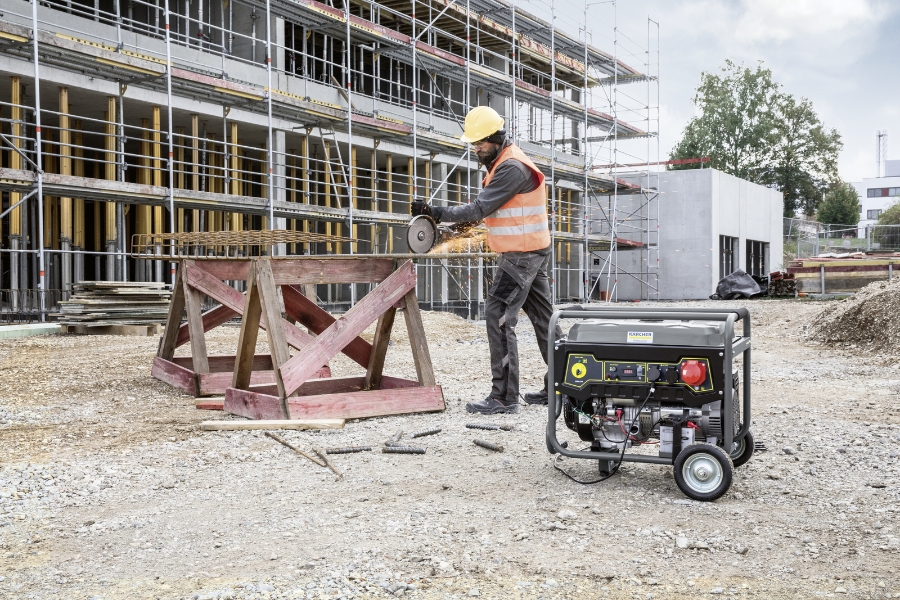 Kärcher PGG 8/3 Benzin-Stromgenerator (1.042-209.0) 7500W| 1x400V| 2xSteckd.| 25L |11.7kW/16PS