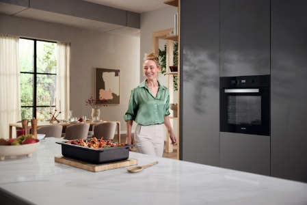 Miele  H 2455 B Einbau-Backofen Obsidianschwarz 