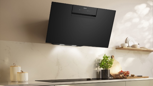 Neff D85IFN1S0 N50 Dunstabzughaube Kamin 80 cm Klarglas  schwarz bedruckt