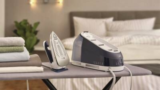 Braun Domestic Home IS 5245 BL Carestyle 5 Dampfbügelstation Blau 