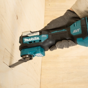 Makita DTM52Z Akku-Multitool LXT LXT • 18 V • 3,6° • 10.000 - 20.000 U/min
