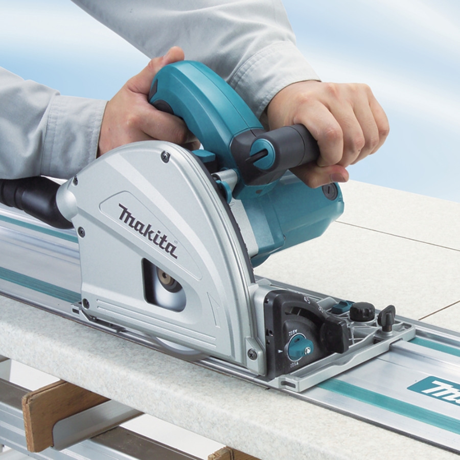 Makita SP6000J Tauchsäge 165 mm 1.300 W • 2.200 - 6.400 U/min • 165 mm