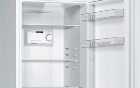 Bosch KGN33NWEB Kühl-/Gefrierkombinationen Stand Weiss 