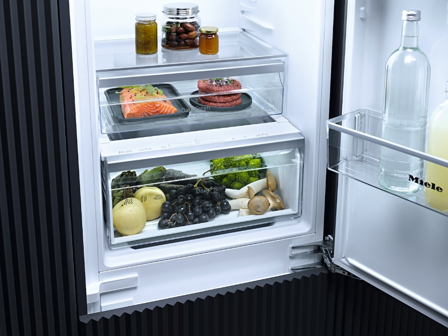 Miele KDN 7714 E Active Einbau Kühl-/Gefrier-Kombinationen NoFrost 