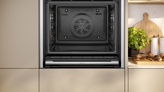 Neff B54CR71N0 N70 Backofen Einbau 60 cm, Edelstahl,Pyrolyse mit Slide & Hide® - eine leichtgängige Ofentür