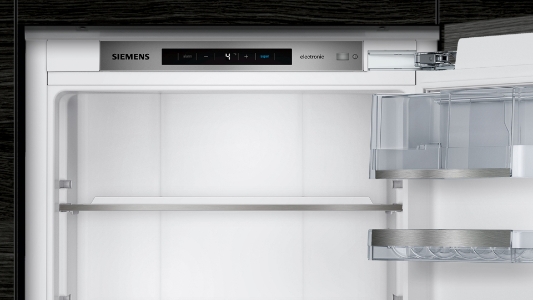 Siemens KI41FADD0  Kühlschrank Einbau 122,5cm Flachscharnier mit Softeinzug(festtür)