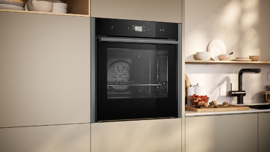 Neff Excellent B64VS73G0K Backofen mit Dampfunterstützung  Slide & Hide®,Air Fry ,Pyrolyse,4.1" Full Touch TFT