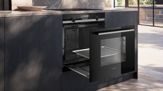 Siemens HB578HBS7 iQ500, Einbau-Backofen, 60 x 60 cm Backwagen
