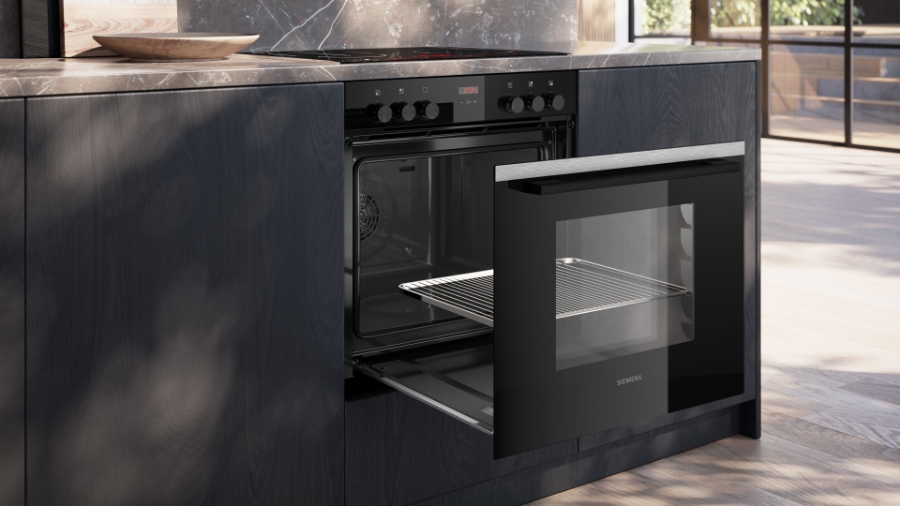 Siemens HE213BBS3 iQ300, Einbau-Herd, 60 x 60 cm Backwagen Schwarz