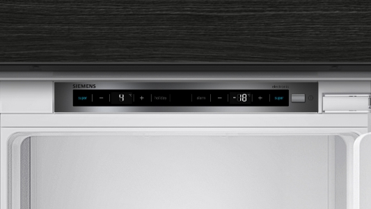 Siemens KI77SXFE0 iQ500, Einbau-Kühl-Gefrier-Kombination  mit Gefrierbereich unten, 157.8 x 55.8 cm, Flachscharnier