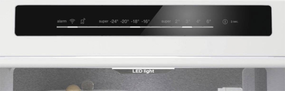 Siemens KG49NSBBF IQ700 Kühl-Gefrierkombination 203 x 70 cm, Schwarz Tür aus schwarzem, satinierten Glas