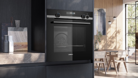 Siemens HR578GFS7F Backofen mit Dampfunterstützung  