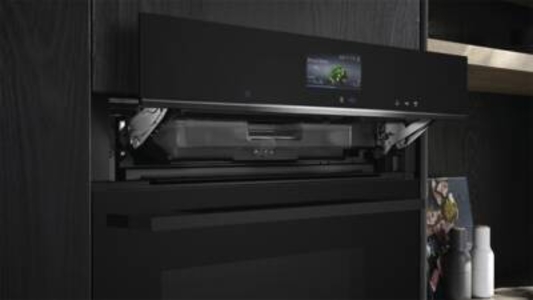Siemens HR776GMB1 iQ700 Backofen mit Dampfunterstützung  Schwarz Bratenthermometer Plus,Pyrolyse