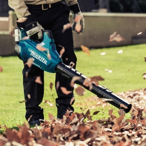 Makita DUB362Z Akku-Gebläse LXT 18 V x 2 • 54 m/s • 13,4 m³/min