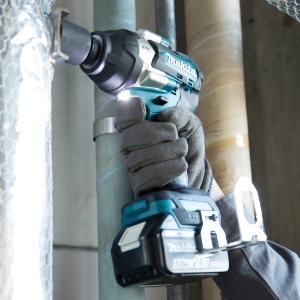 Makita DTW701Z Akku-Schlagschrauber LXT 18 V • 1/2" mit Kugelrastung • 700 Nm • 0 – 2.200 U/min