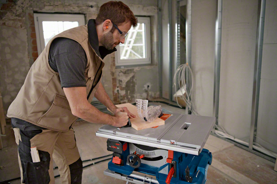 BOSCH Professional GTS 18V-216 Akku-Tischkreissäge BITURBO 