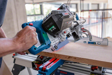 BOSCH Professional GCM 18V-216 DC Akku-Kapp- und Gehrungssäge BITURBO 0601B47000
