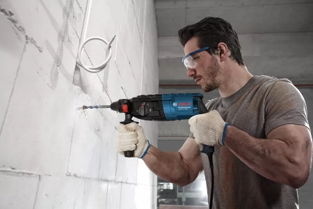 BOSCH Professional GBH 240 Bohrhammer SDS-plus+ Bohrersatz 2.7 J,790W 0611272102