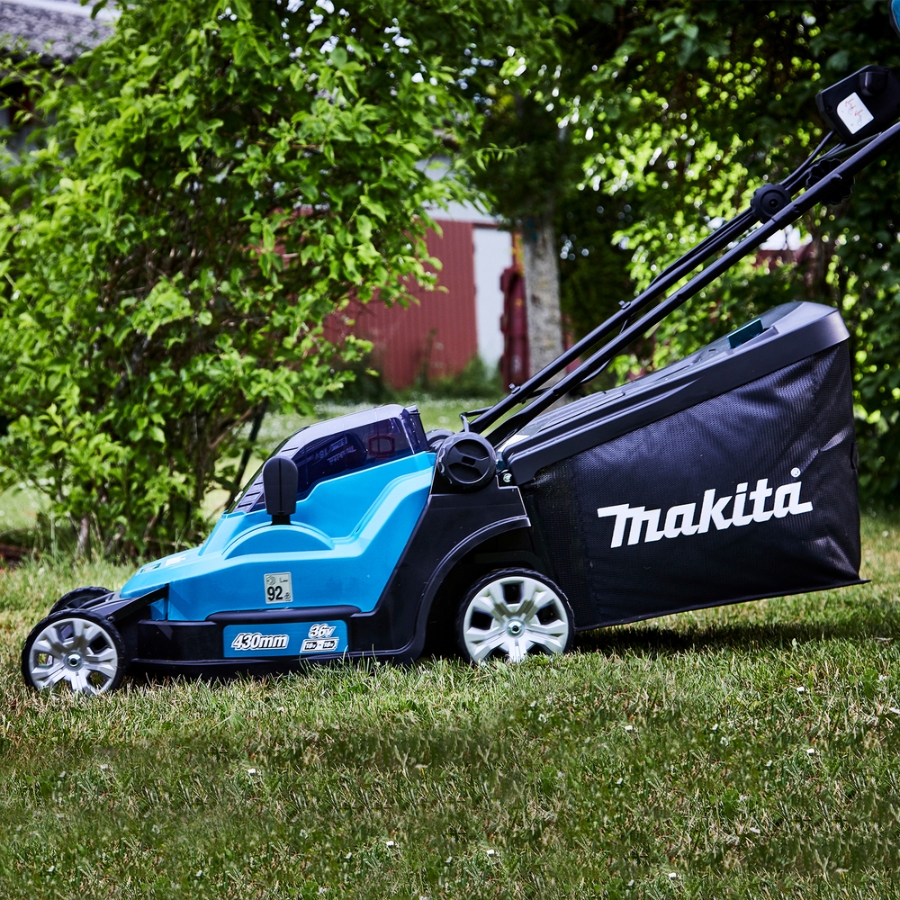 Makita DLM432PT2 Akku-Rasenmäher LXT 18 V x 2 • 43 cm • 40 L
