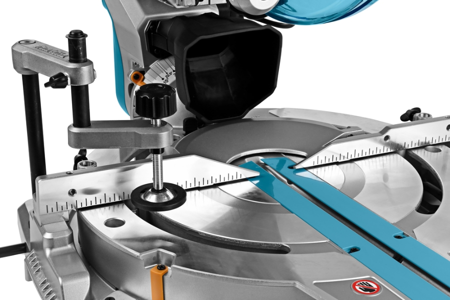 Makita LS1219L Kapp- und Gehrungssäge 1.800 W • 3.200 U/min • 305 mm 