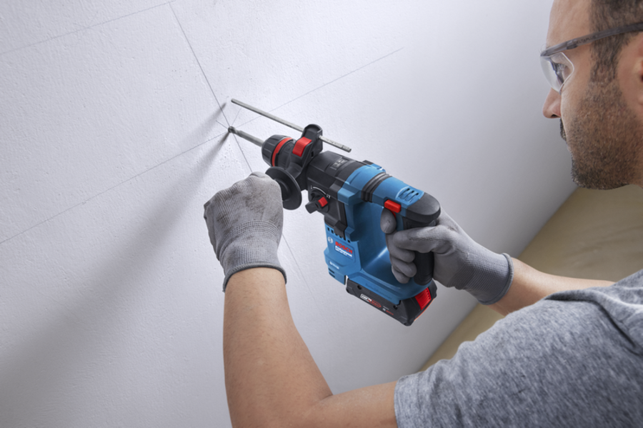 BOSCH Professional GBH 18V-18 X Akku-Bohrhammer mit ONECHUCK Solo 0611927100