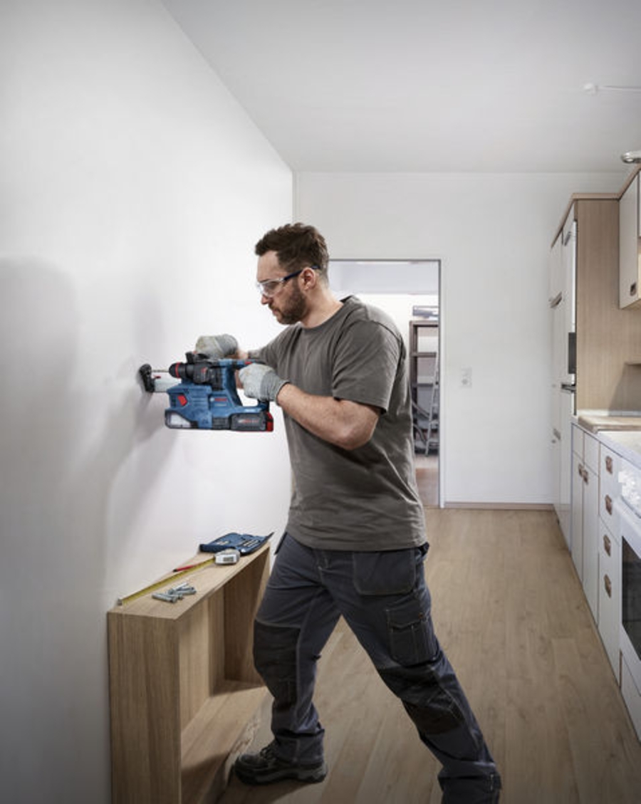 BOSCH Professional GBH 18V-22 X Akku-Bohrhammer mit ONECHUCK  mit 2 x Akku GBA 18V 4.0Ah  0611924001