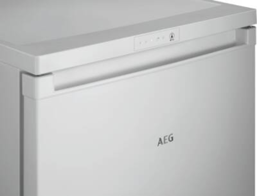 AEG RTS811DXAW 