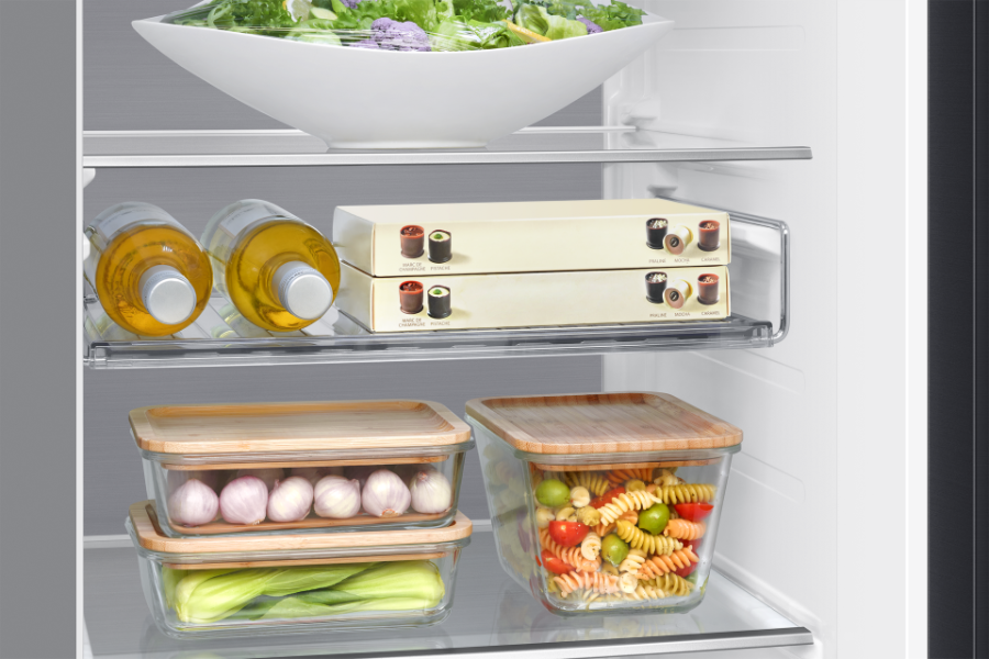Samsung RS90F67BEFEF Family Hub™   Side-by-Side mit mit View Inside und Wassertank