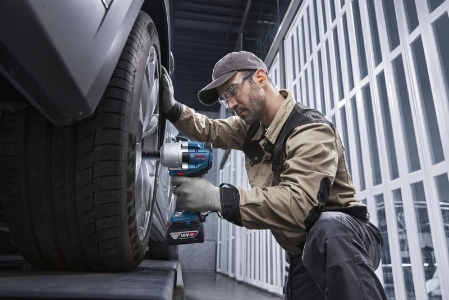 BOSCH Professional GDS 18V-780  Akku-Drehschlagschrauber 06019P4021