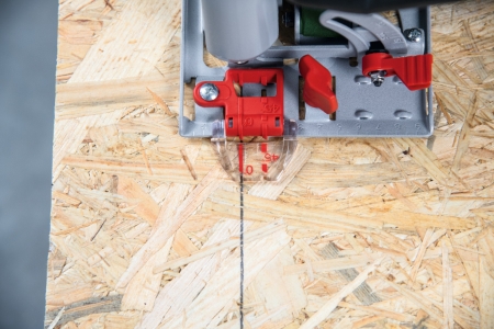 Bosch Garten & Werkzeug EasyCirc 18V-48 Akku-Kreissäge Ohne Akku und Ladegerät 06033B1500