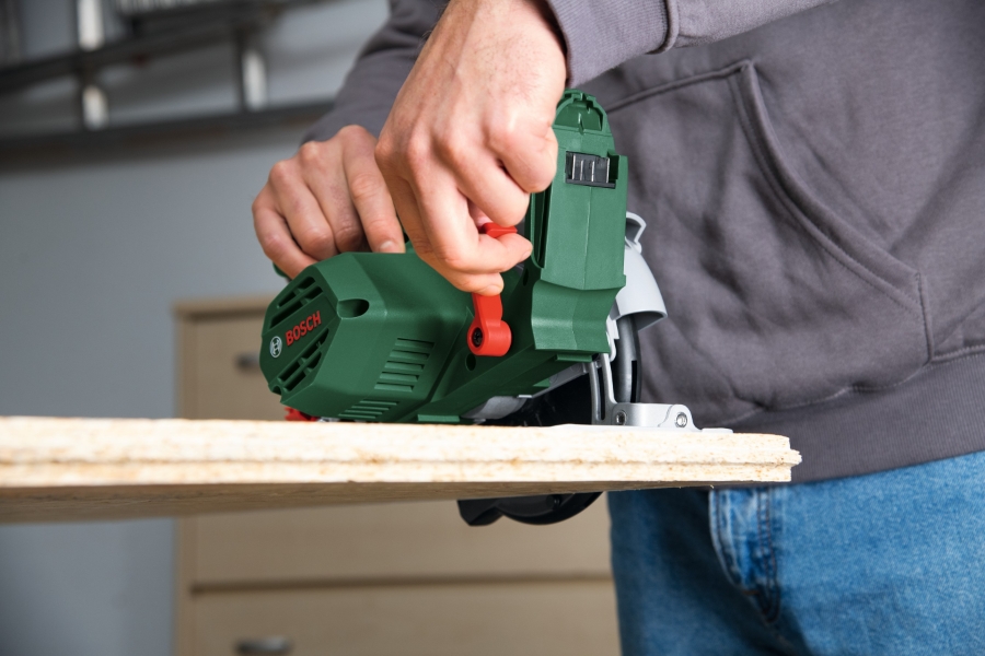 Bosch Garten & Werkzeug EasyCirc 18V-48 Akku-Kreissäge Ohne Akku und Ladegerät 06033B1500