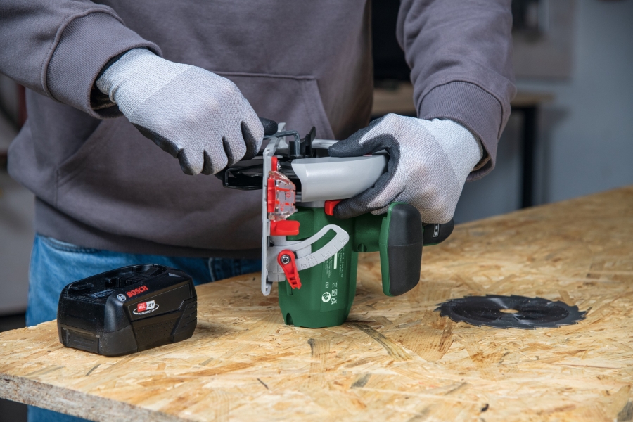 Bosch Garten & Werkzeug EasyCirc 18V-48 Akku-Kreissäge Ohne Akku und Ladegerät 06033B1500