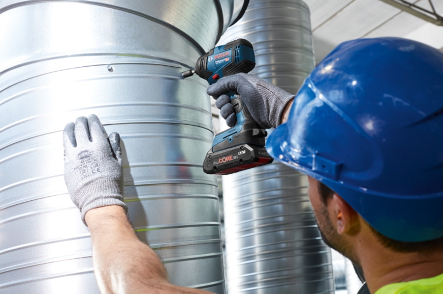 BOSCH Professional GDR 18V-200 C Akku-Drehschlagschrauber 06019G4102