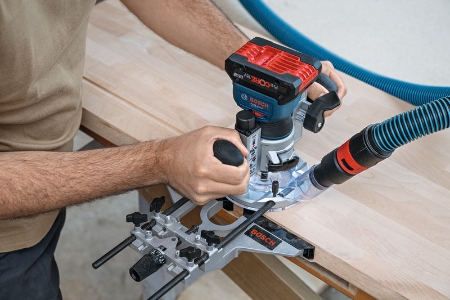 BOSCH Professional GKF 18V-8 Akku-Kantenfräse 06016C2001