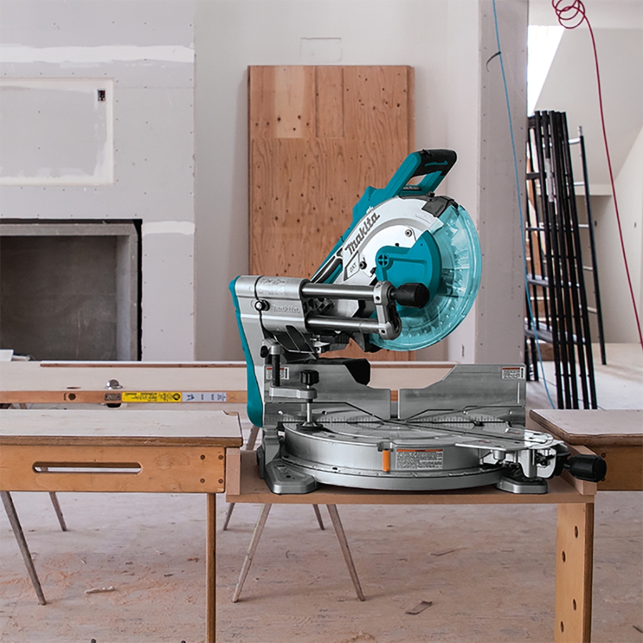 Makita DLS211ZU Akku-Kapp- und Gehrungssäge LXT 18 V x 2 • 4.400 U/min • 305 mm